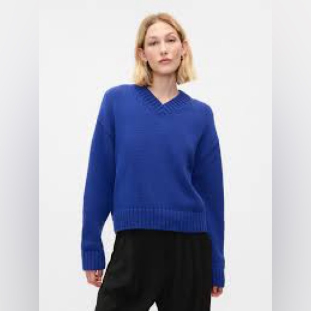 Gap Blue Oversized V-Neck Sweater